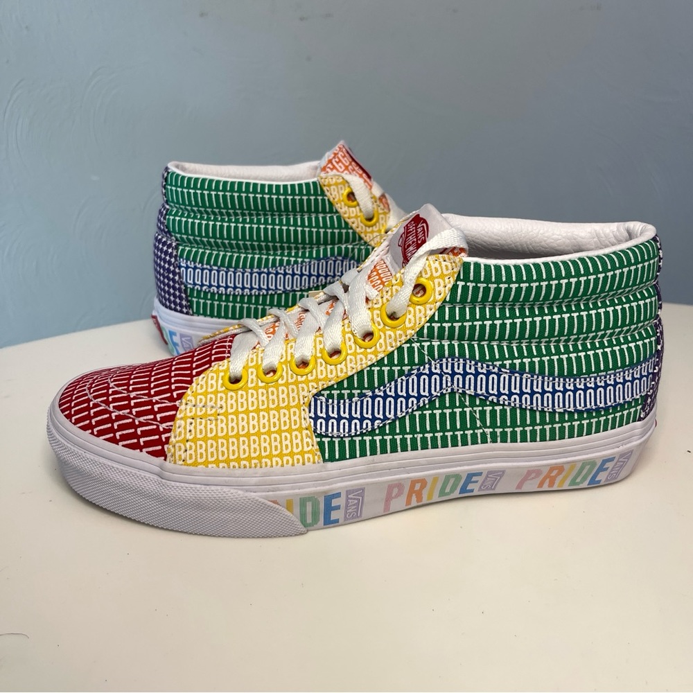 VANS Sk8-Hi Mid Pride LGBTQ+  Athletic Shoes Rainbow 508357 Women’s 7